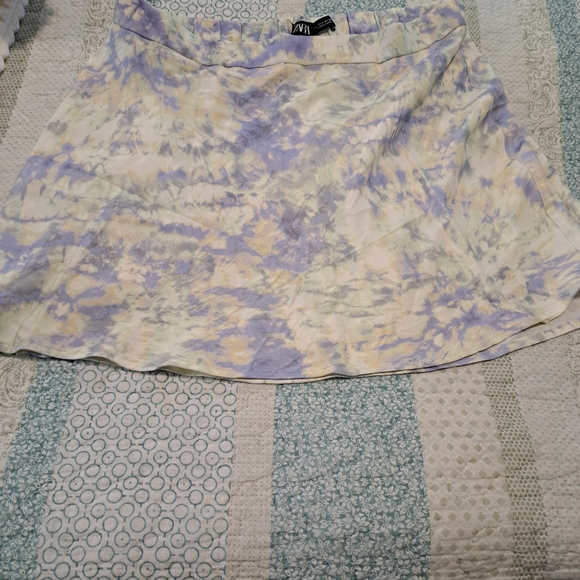 Zara - Picture 1 of 5